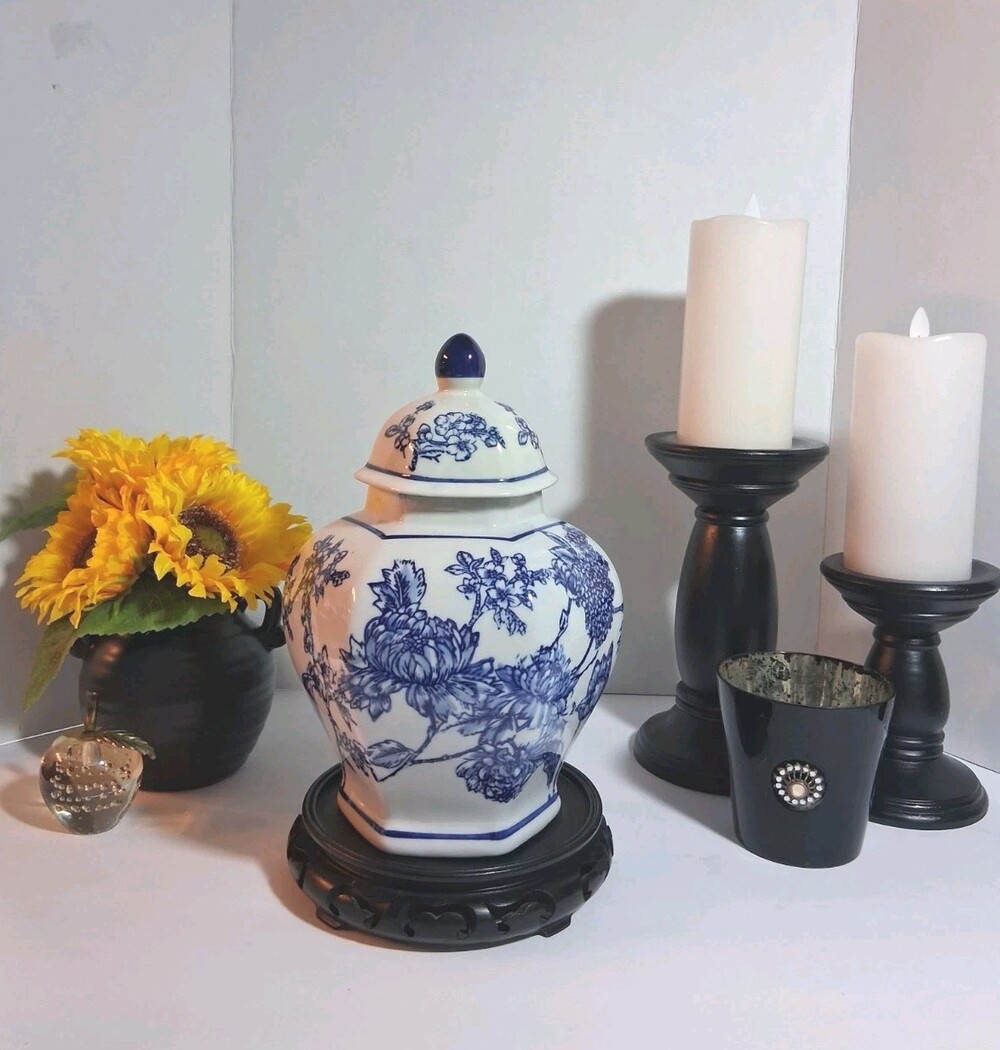 VTG NEW(NOS) Blue/White Porcelain Ginger Jar w/Lid Chinoiserie,Floral,Bird Desig